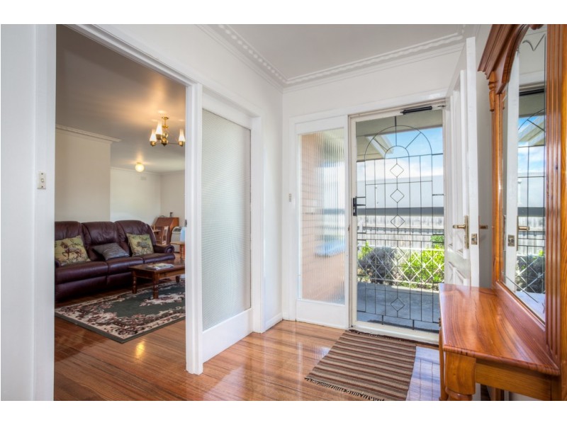 60 Riddell Road, Sunbury VIC 3429