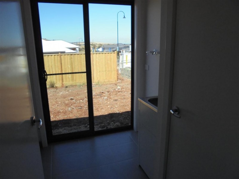2 JERSEY DRIVE, Sunbury VIC 3429