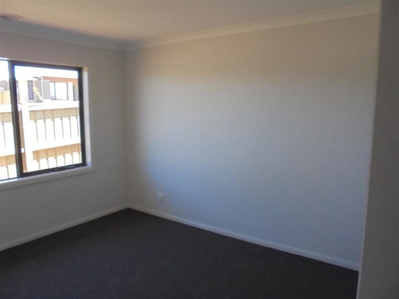 2 JERSEY DRIVE, Sunbury VIC 3429