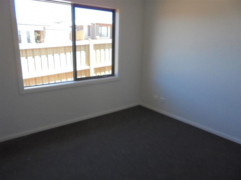 2 JERSEY DRIVE, Sunbury VIC 3429