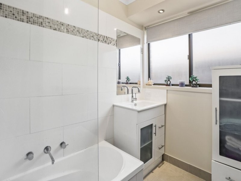 23 Marjorie Avenue, Sunbury VIC 3429