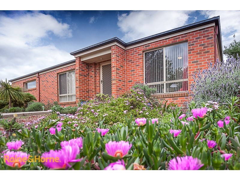 9 Kippax Street, Sunbury VIC 3429