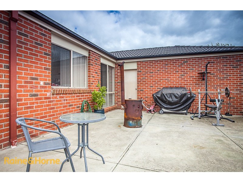 9 Kippax Street, Sunbury VIC 3429