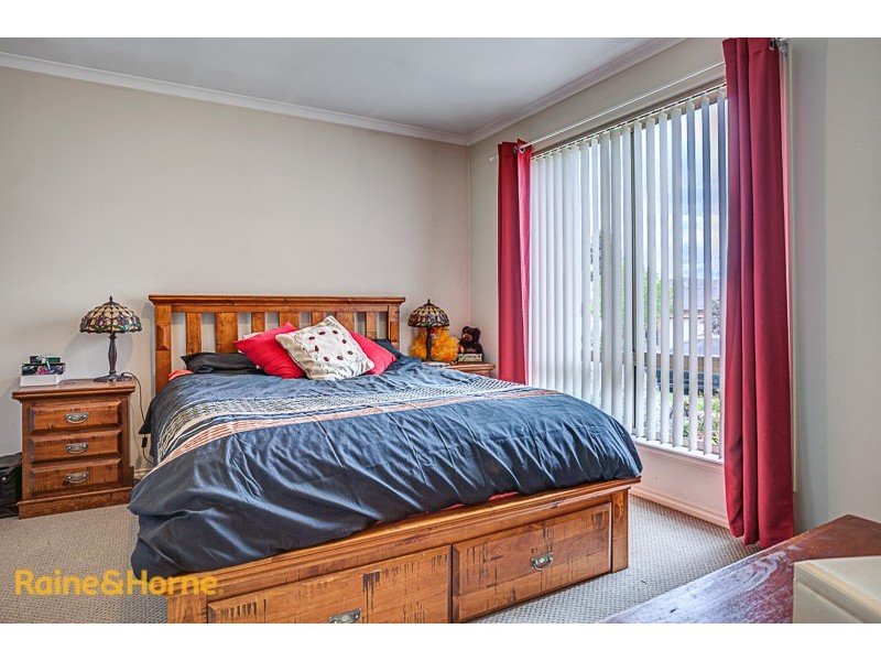 9 Kippax Street, Sunbury VIC 3429