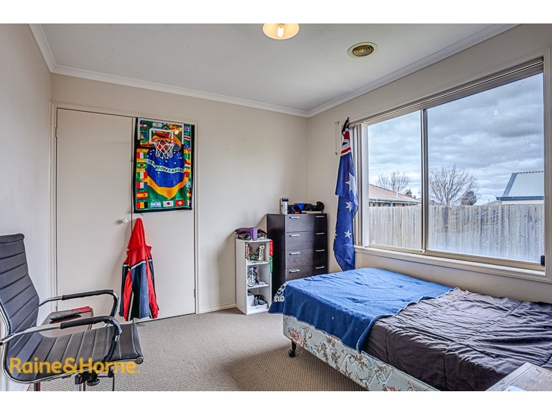 9 Kippax Street, Sunbury VIC 3429