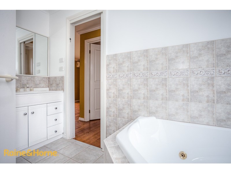 79 Fullbrook Drive, Sunbury VIC 3429