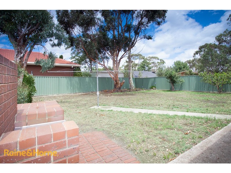 6 Isaacs Close, Sunbury VIC 3429