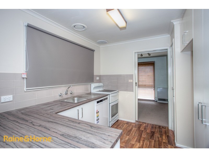 6 Isaacs Close, Sunbury VIC 3429