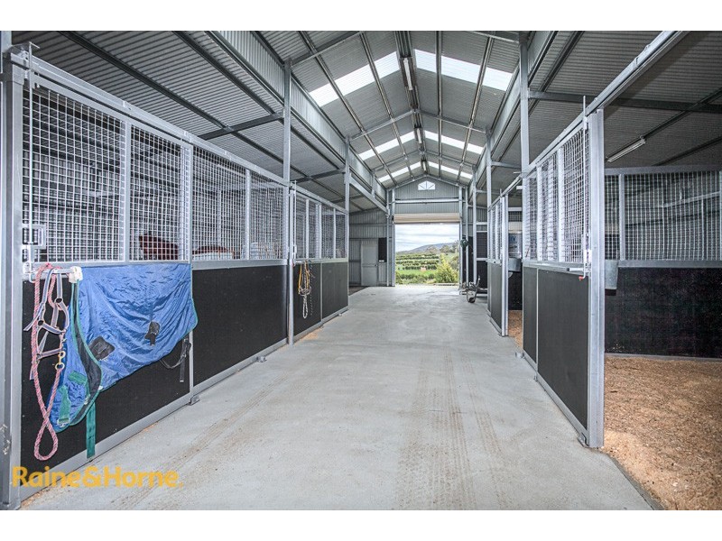 261 Mt Eliza Road, Riddells Creek VIC 3431