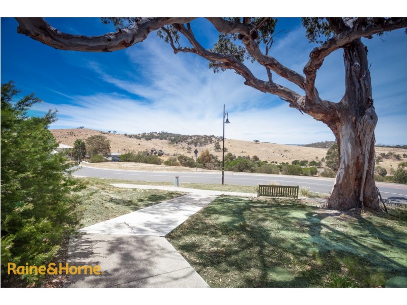 45 Bundanoon Avenue, Sunbury VIC 3429