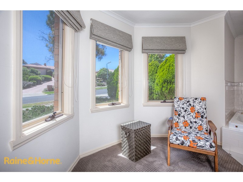 36 De Lisle Avenue, Sunbury VIC 3429