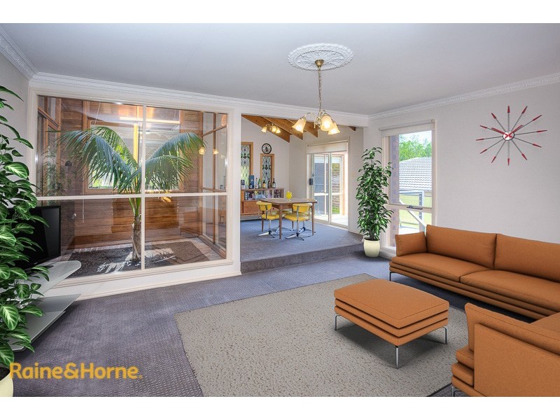 36 De Lisle Avenue, Sunbury VIC 3429