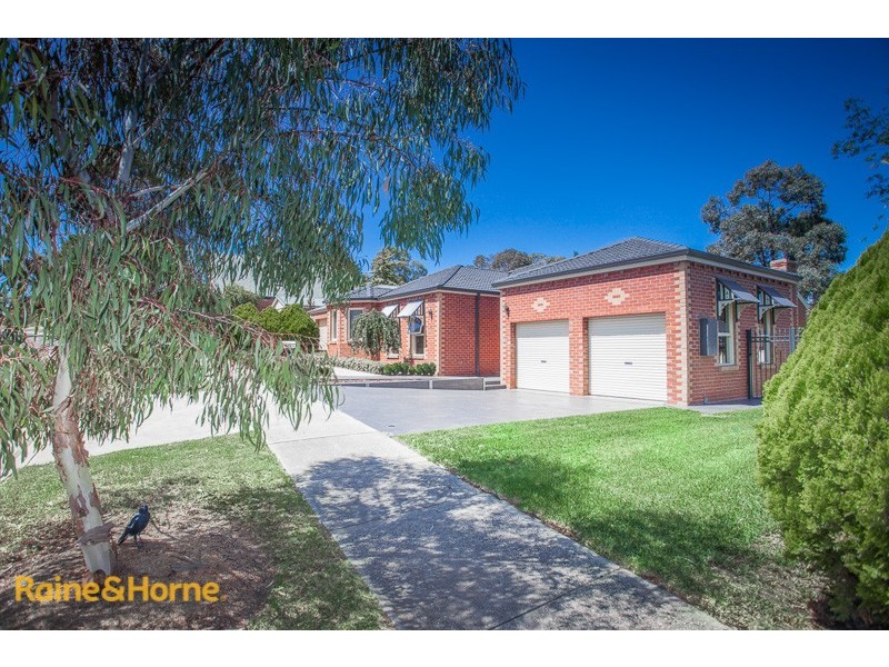 36 De Lisle Avenue, Sunbury VIC 3429