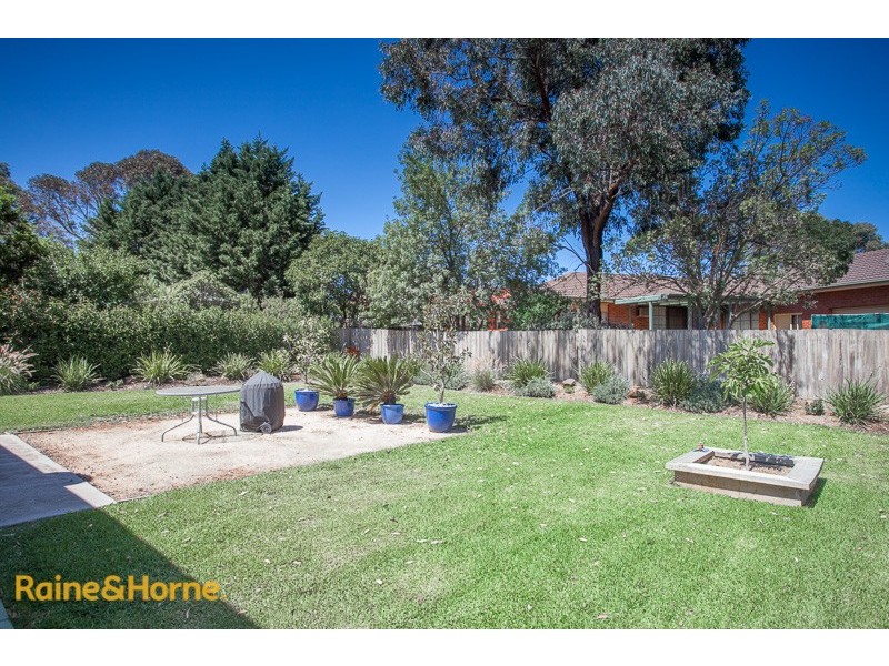 36 De Lisle Avenue, Sunbury VIC 3429