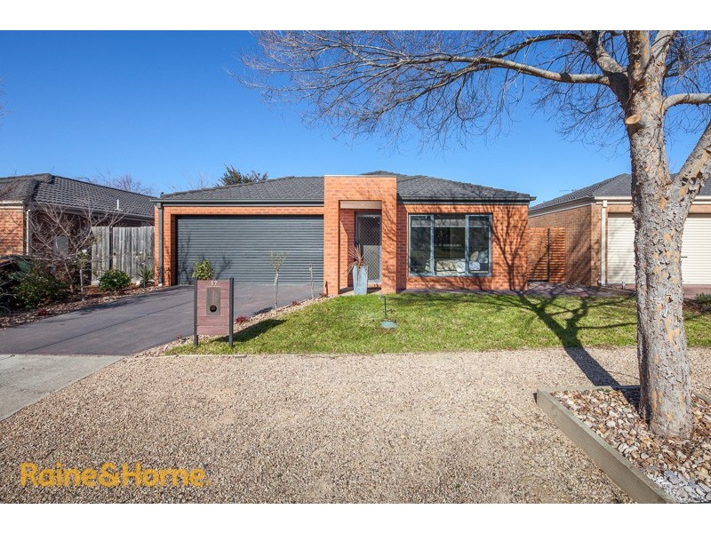 17 Reiffel Avenue, Sunbury VIC 3429