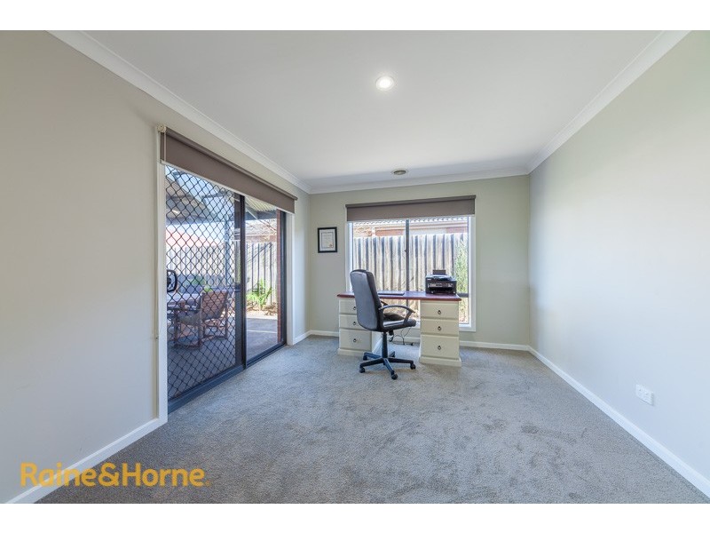 17 Reiffel Avenue, Sunbury VIC 3429