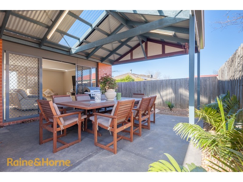 17 Reiffel Avenue, Sunbury VIC 3429