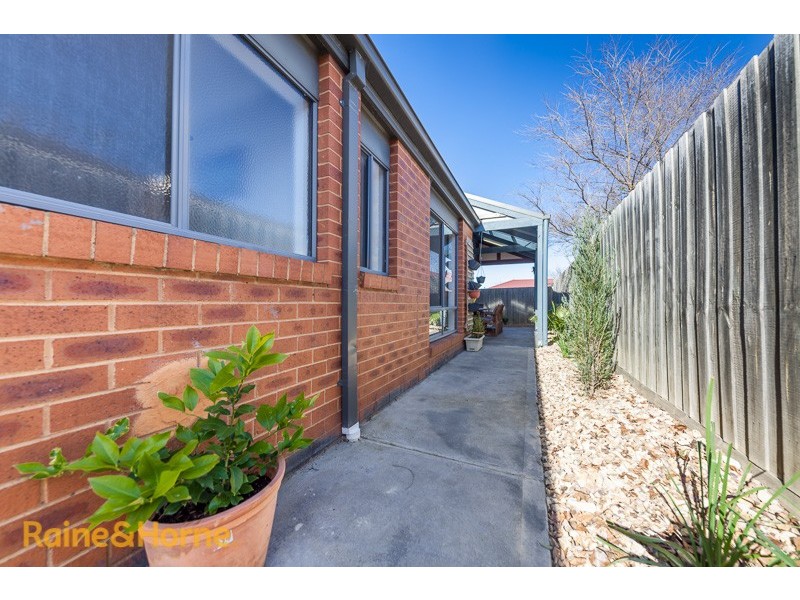 17 Reiffel Avenue, Sunbury VIC 3429
