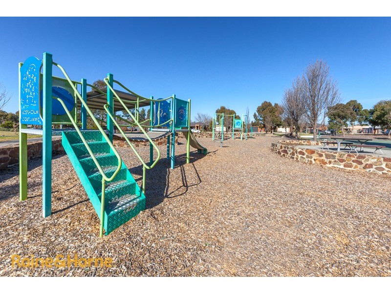 17 Reiffel Avenue, Sunbury VIC 3429