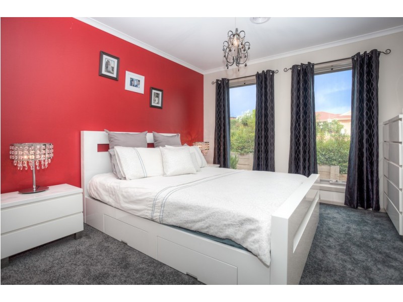 25 Muir Court, Romsey VIC 3434