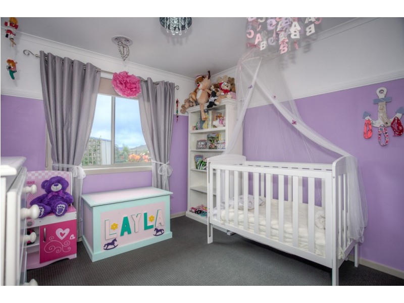 25 Muir Court, Romsey VIC 3434