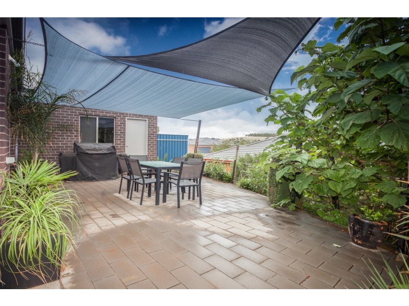 25 Muir Court, Romsey VIC 3434
