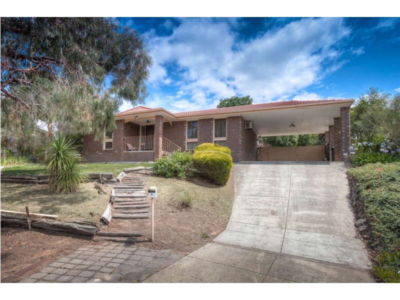 7 Gill Place, Sunbury VIC 3429