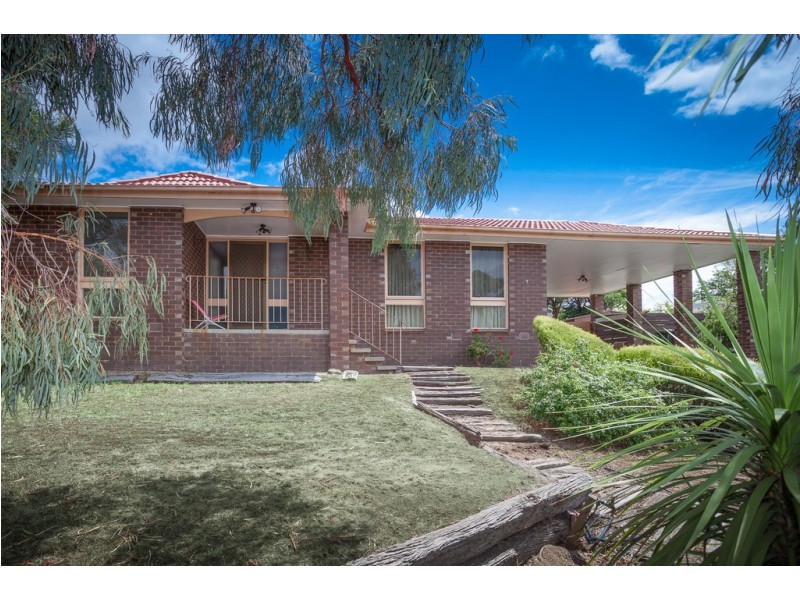 7 Gill Place, Sunbury VIC 3429