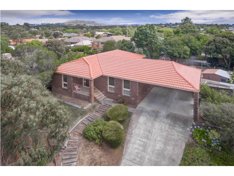 7 Gill Place, Sunbury VIC 3429
