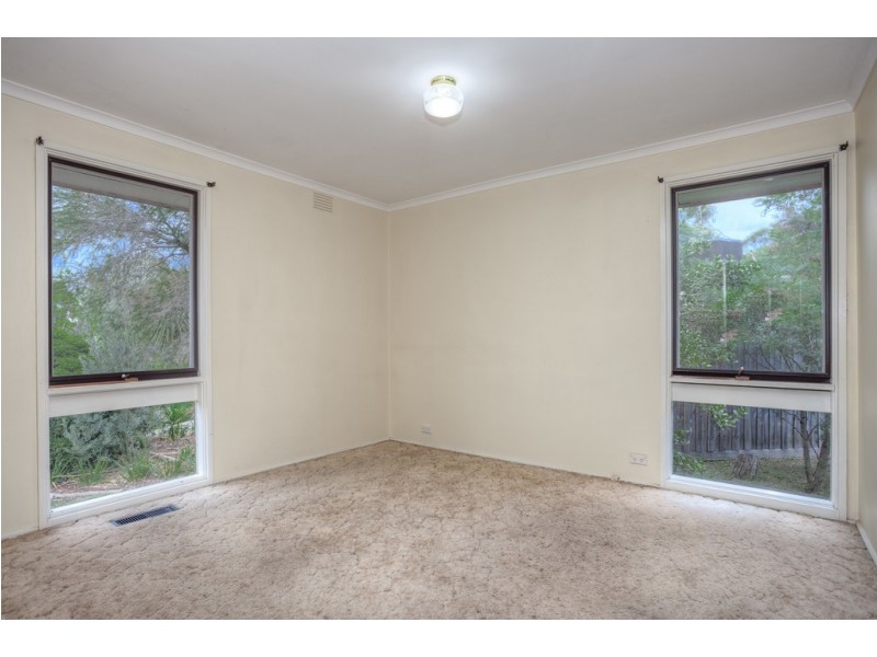 7 Gill Place, Sunbury VIC 3429