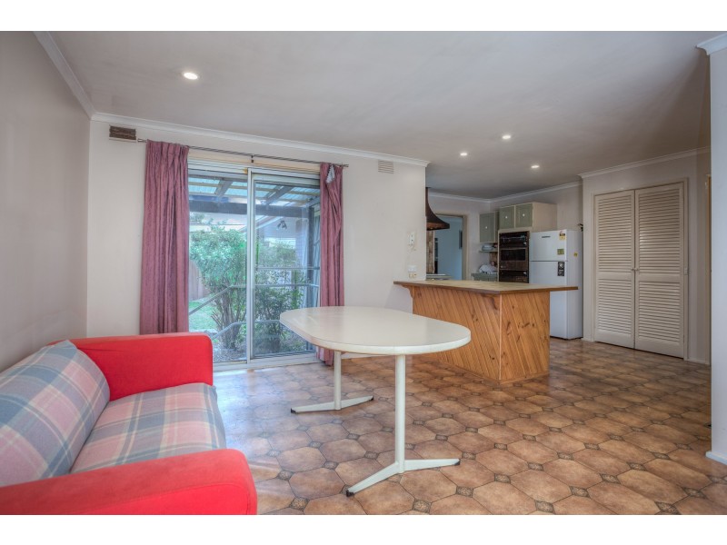 7 Gill Place, Sunbury VIC 3429