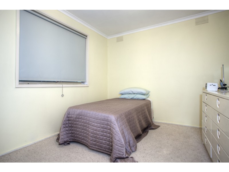 7 Gill Place, Sunbury VIC 3429