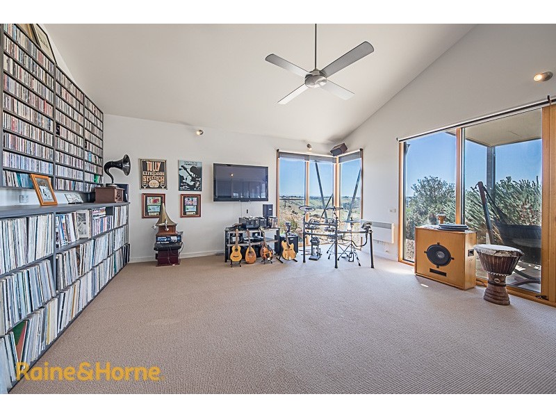 105 Loemans Road, Bulla VIC 3428