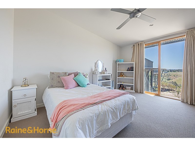 105 Loemans Road, Bulla VIC 3428