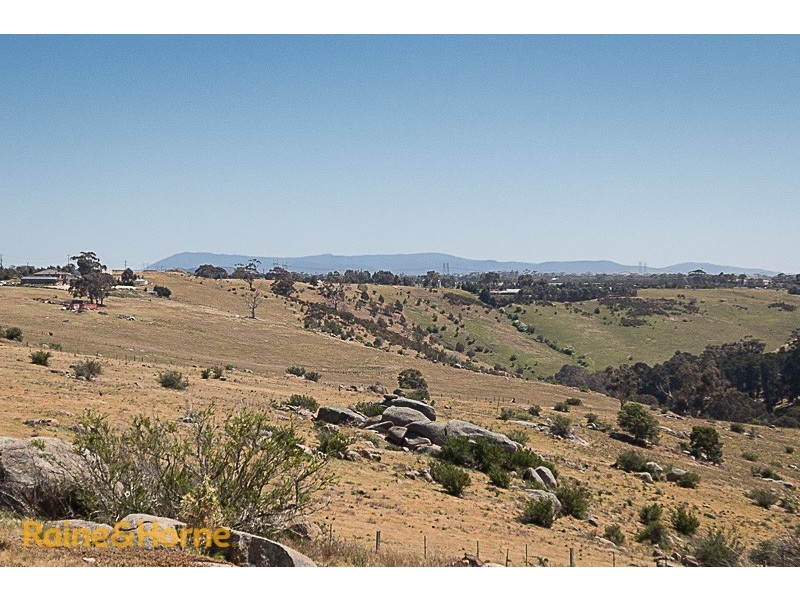 105 Loemans Road, Bulla VIC 3428