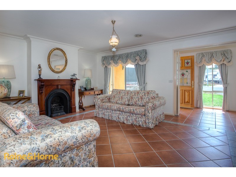 6 Auld Court, Sunbury VIC 3429