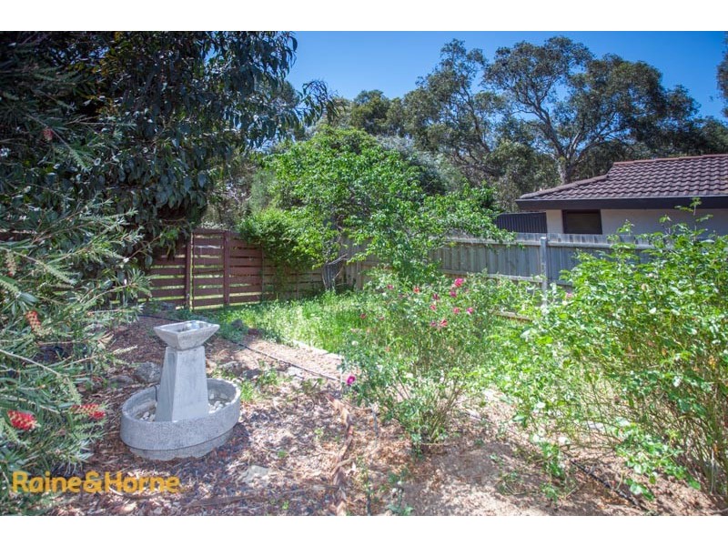 12 Fadden Grove, Sunbury VIC 3429