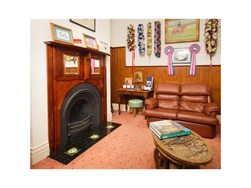 82 Station Street, Sunbury VIC 3429