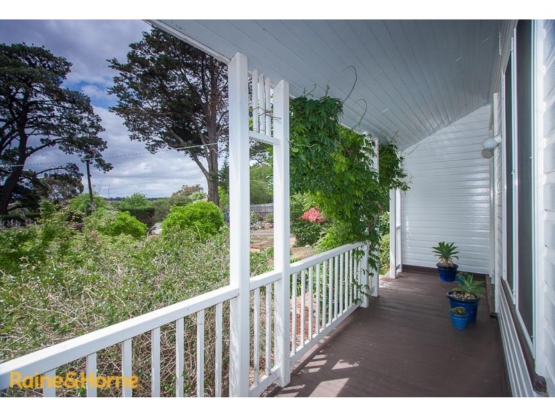 82 Station Street, Sunbury VIC 3429