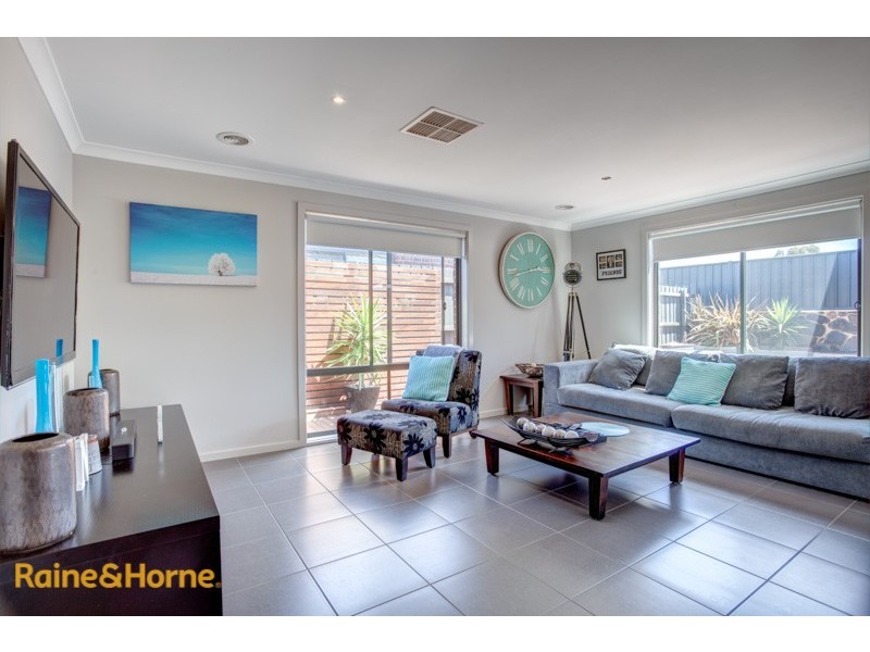 6/15 Marl Close, Sunbury VIC 3429