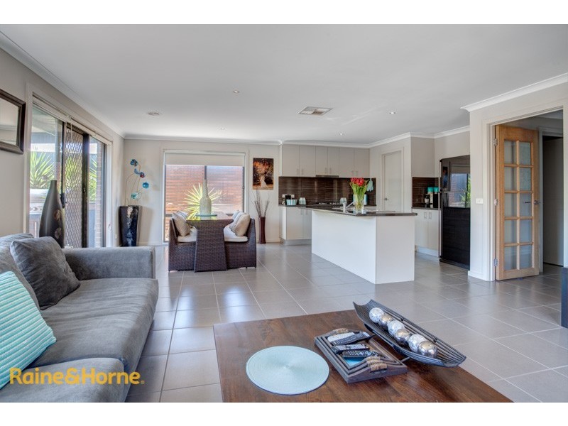 6/15 Marl Close, Sunbury VIC 3429