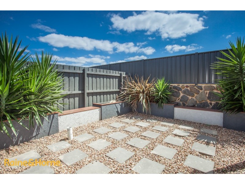 6/15 Marl Close, Sunbury VIC 3429