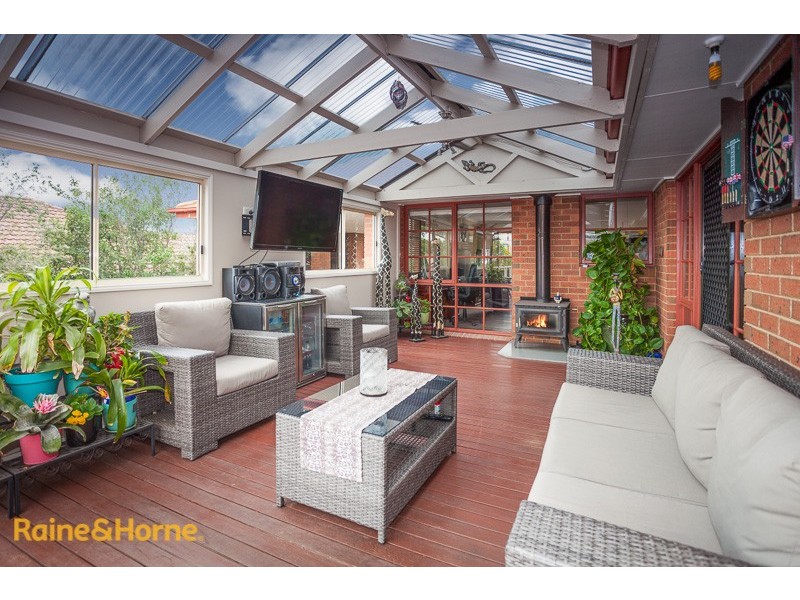 8 Gibson Court, Sunbury VIC 3429