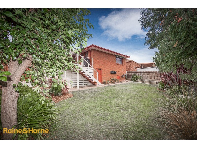 8 Gibson Court, Sunbury VIC 3429