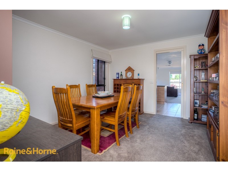 74 Cover Drive, Sunbury VIC 3429