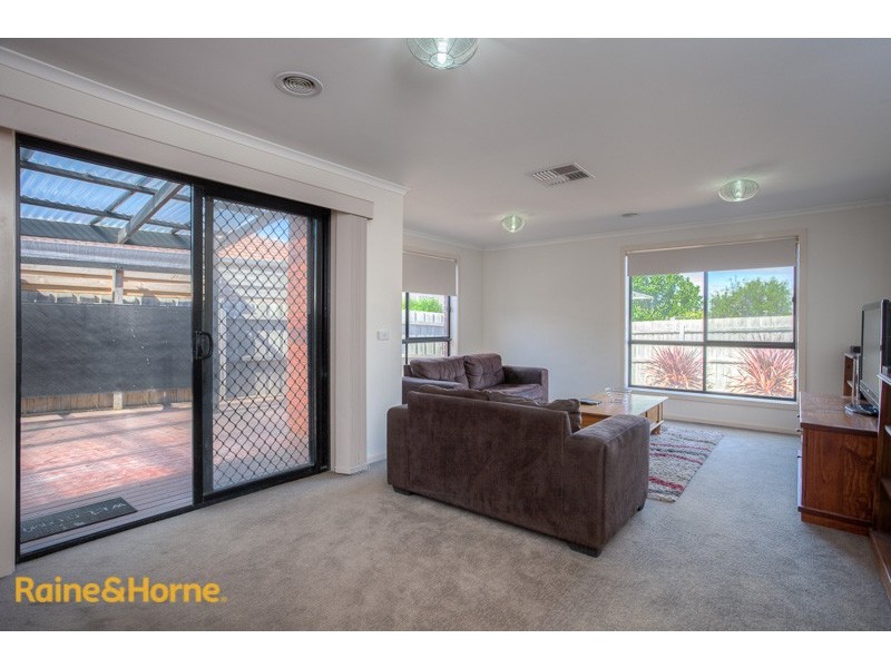74 Cover Drive, Sunbury VIC 3429
