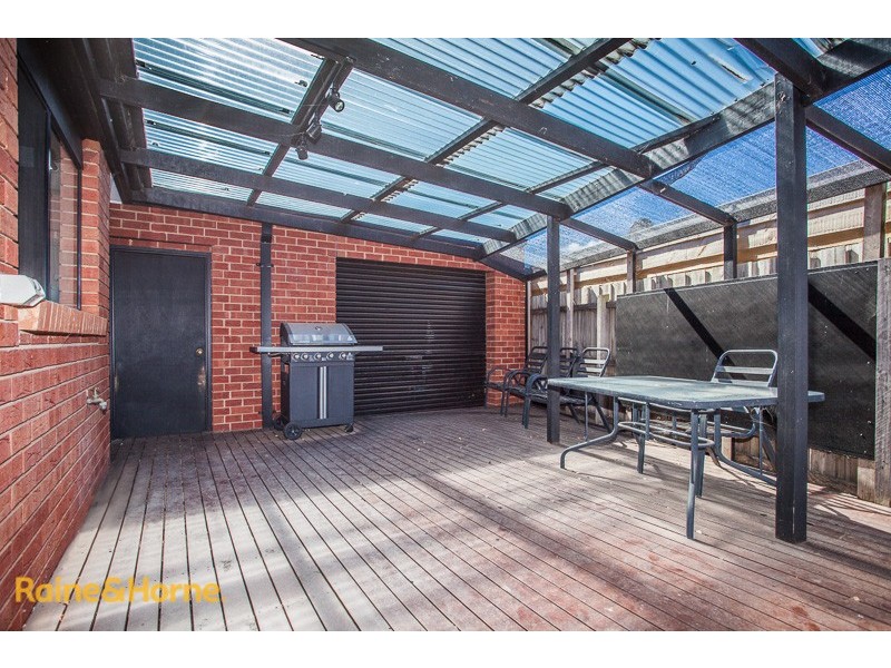 74 Cover Drive, Sunbury VIC 3429