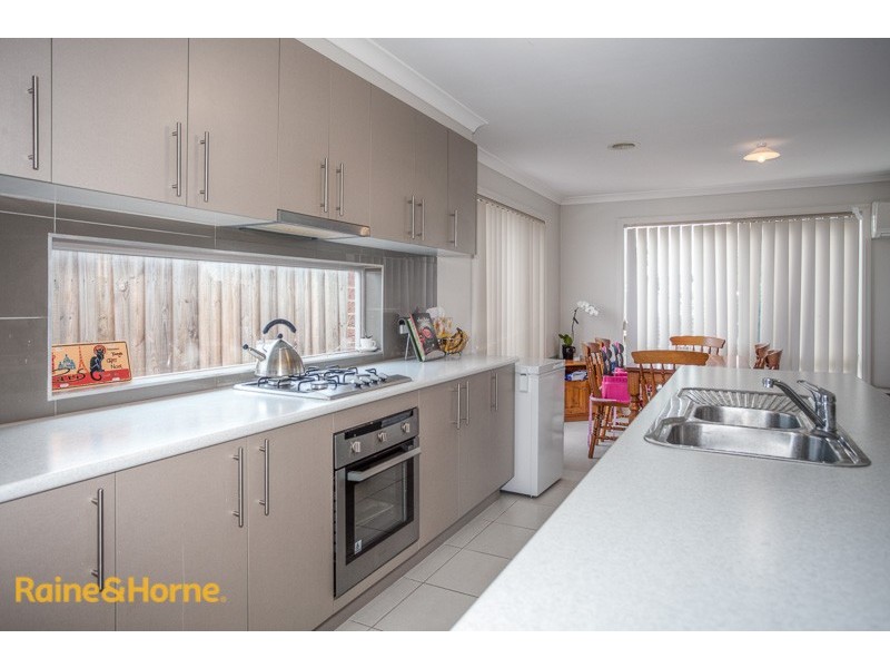 1/13 Pads Way, Sunbury VIC 3429