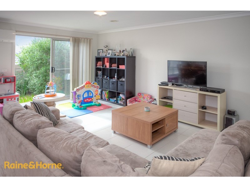 1/13 Pads Way, Sunbury VIC 3429