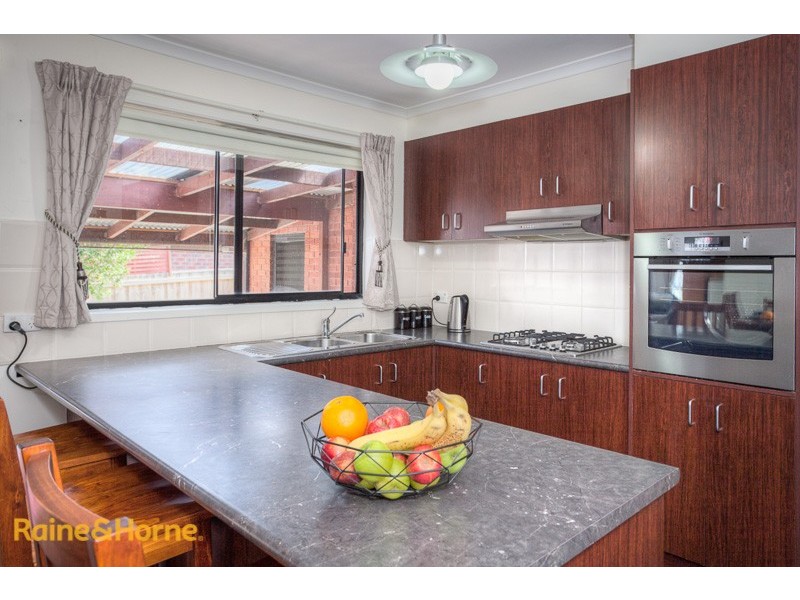 52 Burge Drive, Sunbury VIC 3429